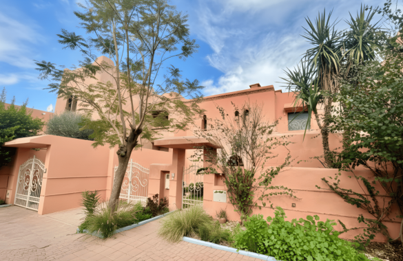 Family villa with fireplace – Quiet and secure neighborhood