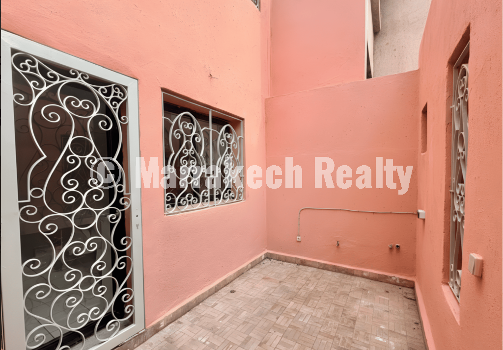 Family villa with fireplace – Quiet and secure neighborhood