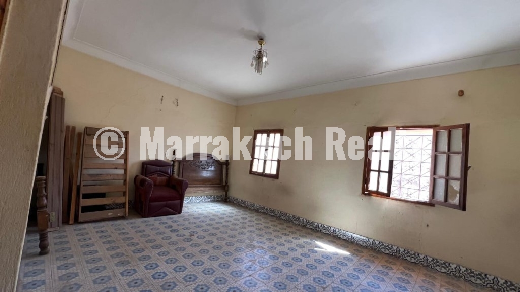 Maison Traditionnelle R+3 à Vendre – Fort Potentiel Riad