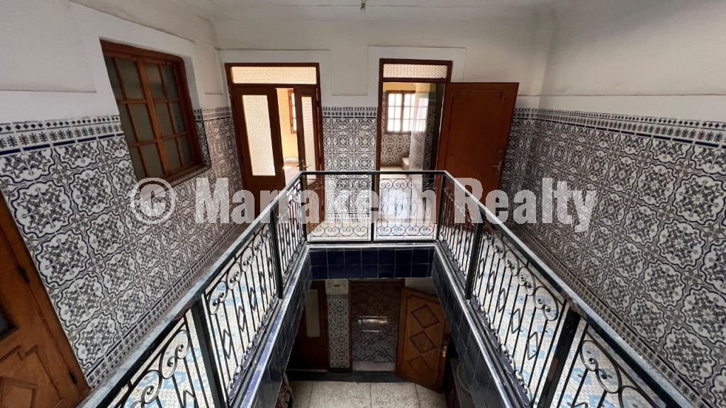 Maison Traditionnelle R+3 à Vendre – Fort Potentiel Riad