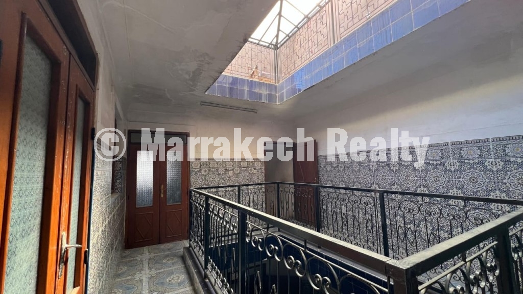 Maison Traditionnelle R+3 à Vendre – Fort Potentiel Riad