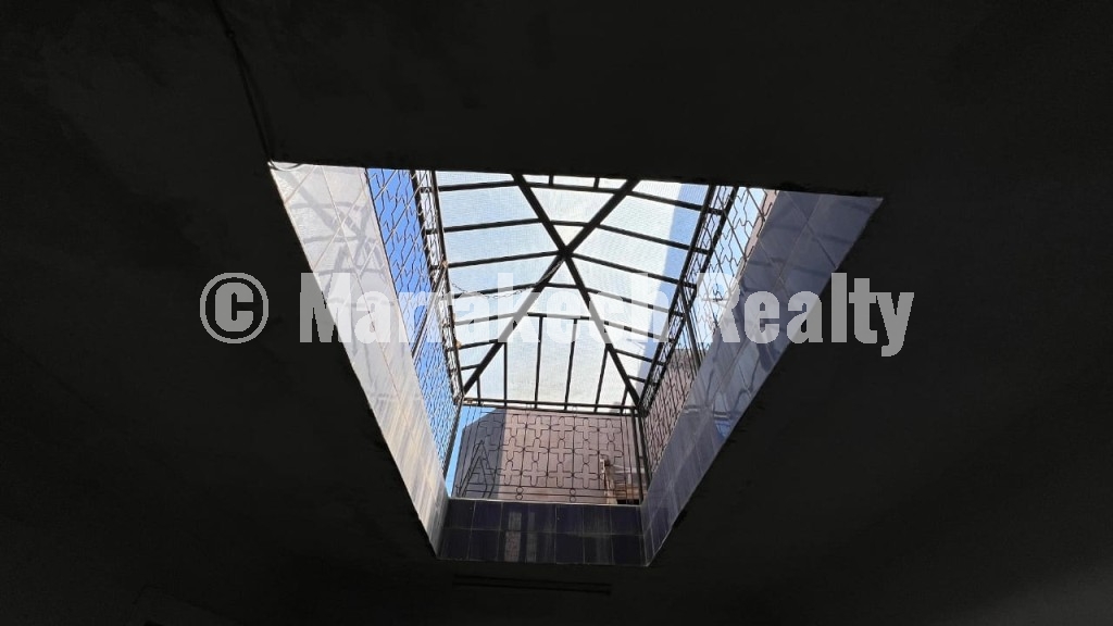 Maison Traditionnelle R+3 à Vendre – Fort Potentiel Riad