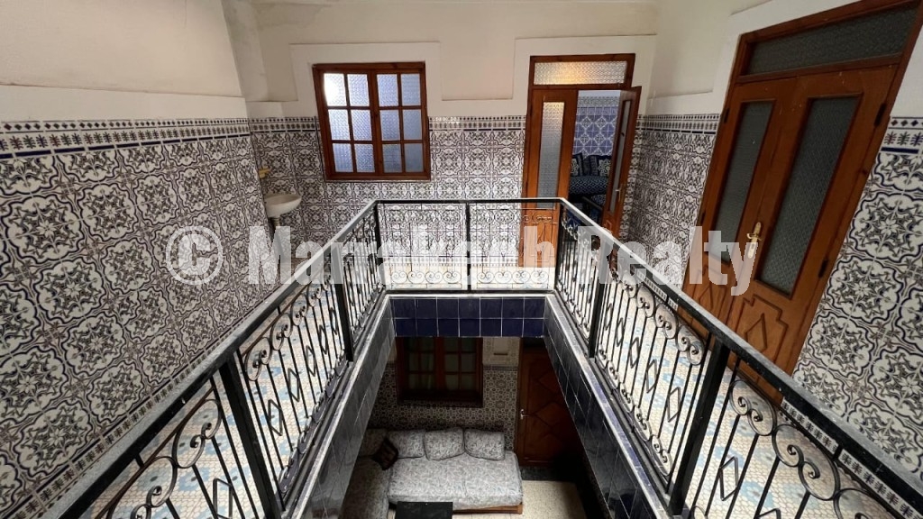 Maison Traditionnelle R+3 à Vendre – Fort Potentiel Riad