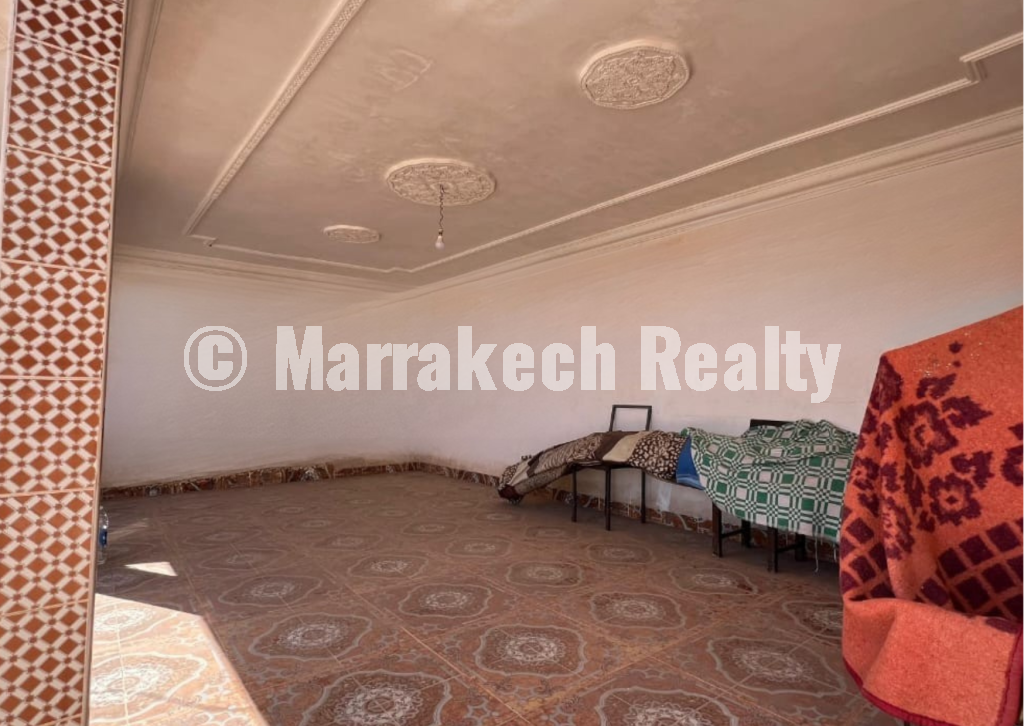 Maison Traditionnelle R+3 à Vendre – Fort Potentiel Riad