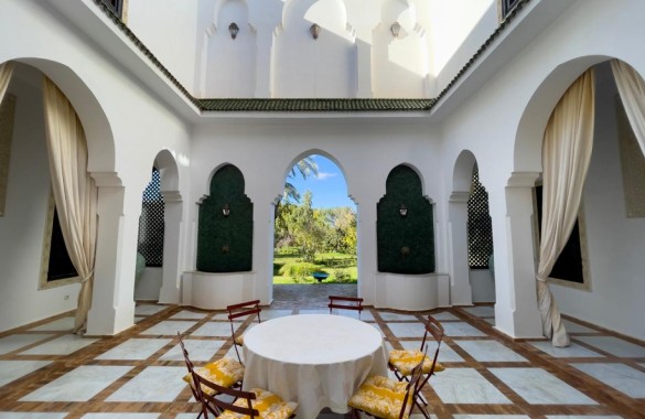 Villa Riad de Prestige à Louer route de Tahanaout