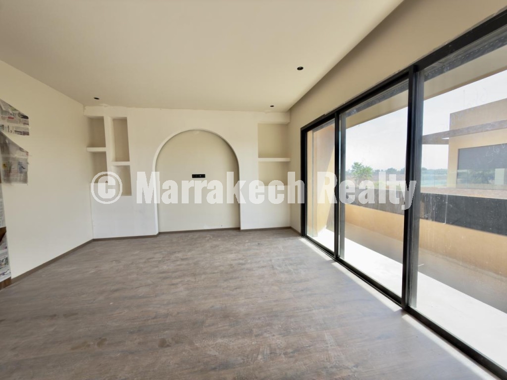 Villa 5 suites à vendre route de Tahanaout
