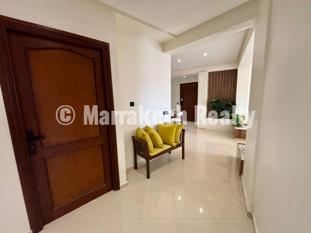 Elegant 2-bedroom apartment for rent in Victor Hugo