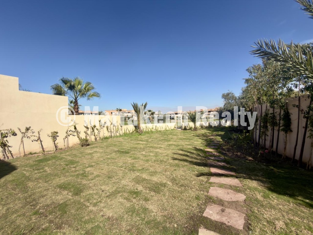 Villa 3 chambres 3 façades à vendre à Prestigia