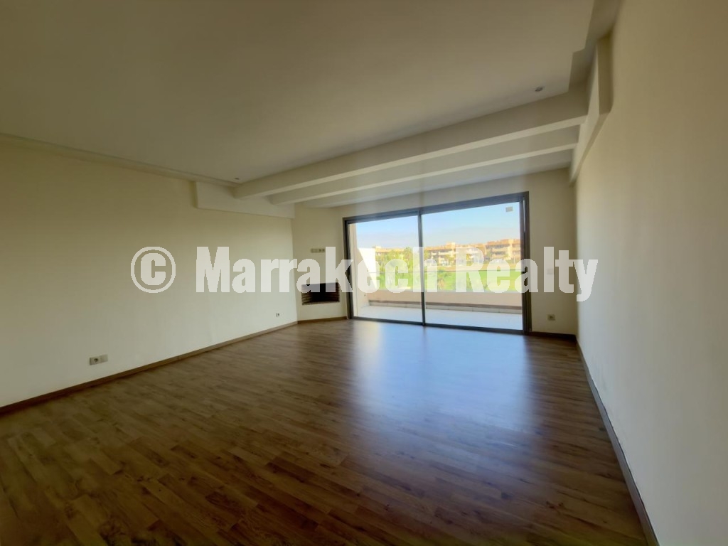Villa 3 chambres 3 façades à vendre à Prestigia