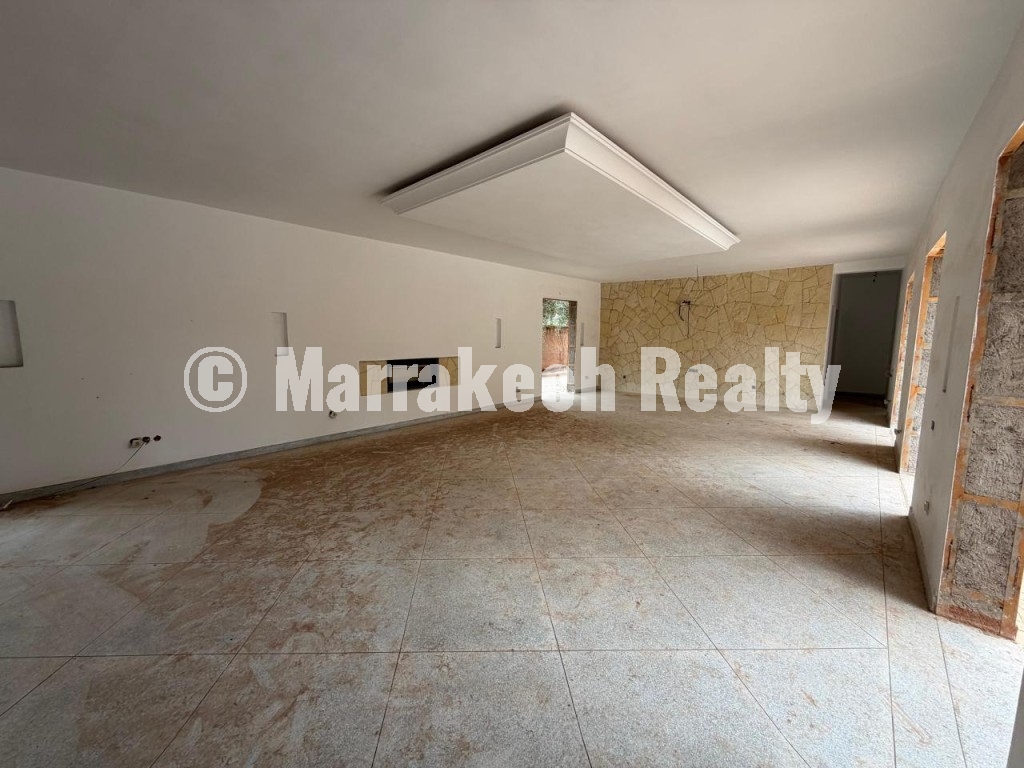 Villa Semi-Finie à Vendre – Route de Fès