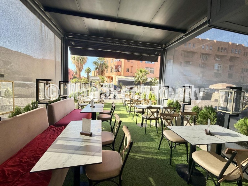 Fonds de Commerce Restaurant Rentable à Vendre – Emplacement Stratégique