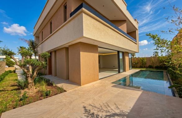 Magnifique Villa de 5 Suites à Louer – MYSK