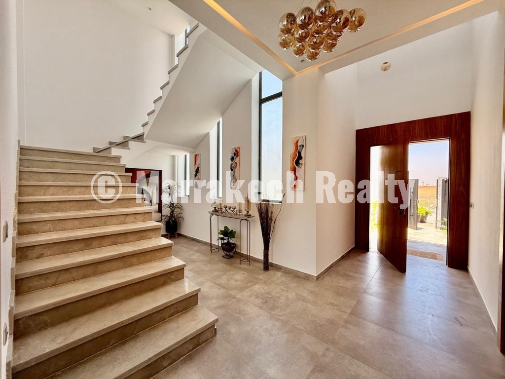 Sublime Villa 4 suites À Louer – Chrifia
