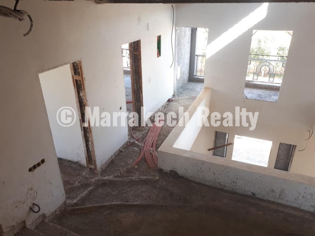 For Sale – Semi-Finished Villa – 5 Bedrooms