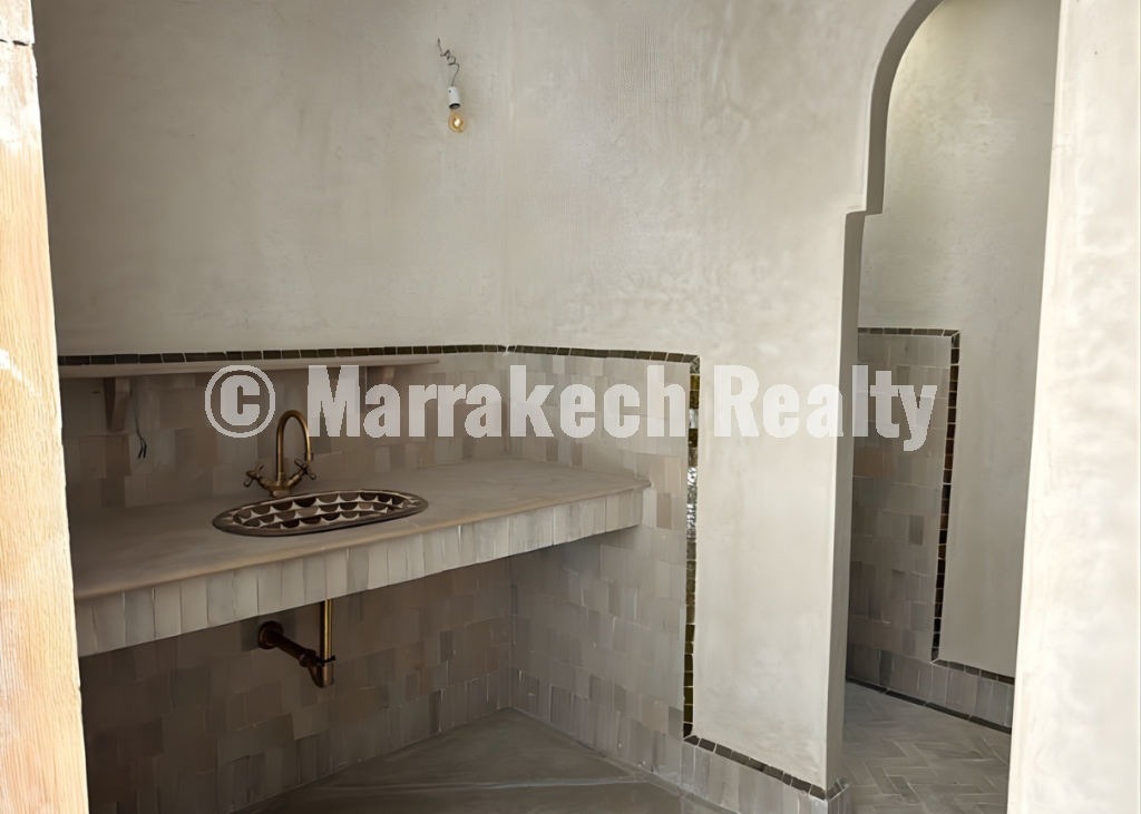 Renovated Riad with 3 Suites for Sale – Bab Doukkala