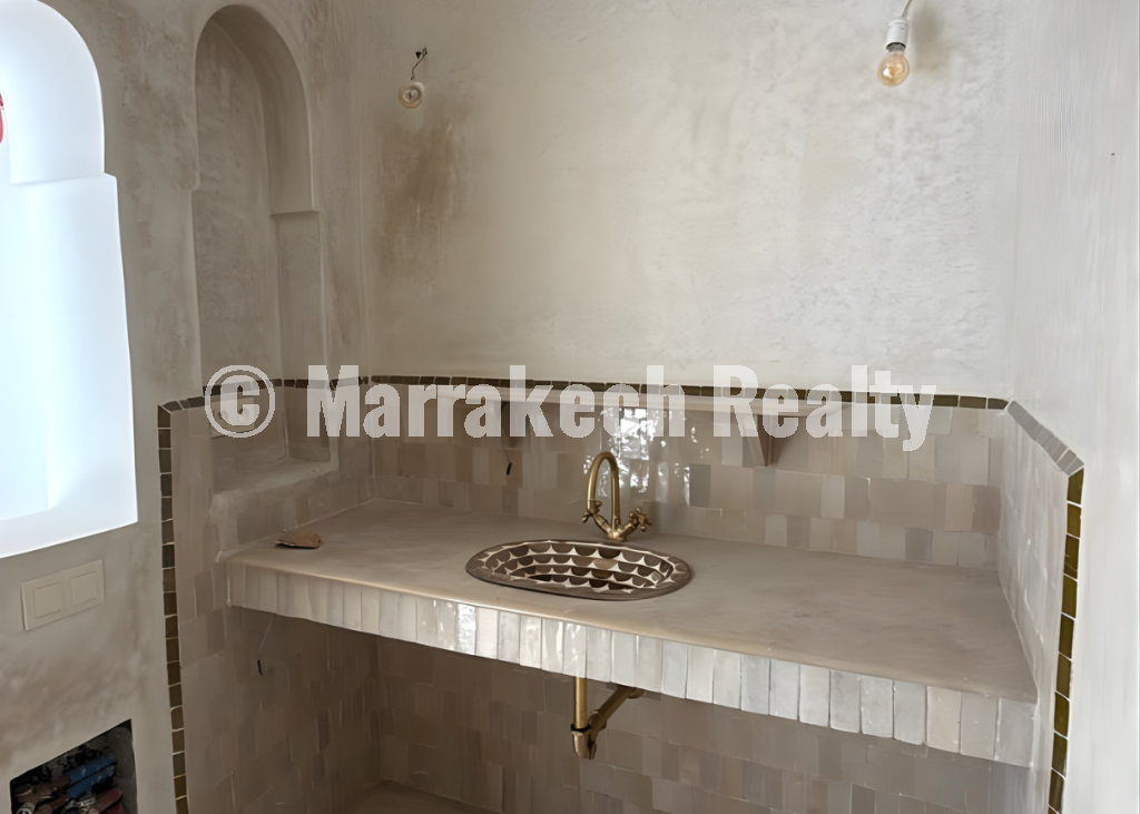 Renovated Riad with 3 Suites for Sale – Bab Doukkala