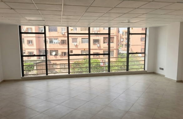 Office space with glass frontage for rent – ​​Boulevard Allal Fassi
