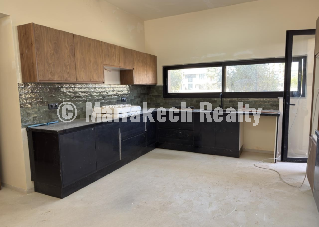 Magnifique Villa de 5 Suites à Louer – MYSK