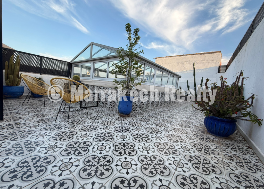 Riad de Charme à Vendre au Cœur de Quartier Kennaria
