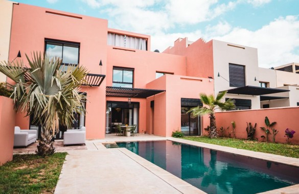 Villa de luxe 3 Suites à Louer Meublée – Domaine Résidentiel Golfique Premium