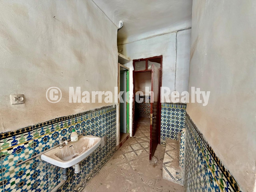 Riad Authentique à Rénover avec Maisonnette à 5 Min de Jemaa El-Fna