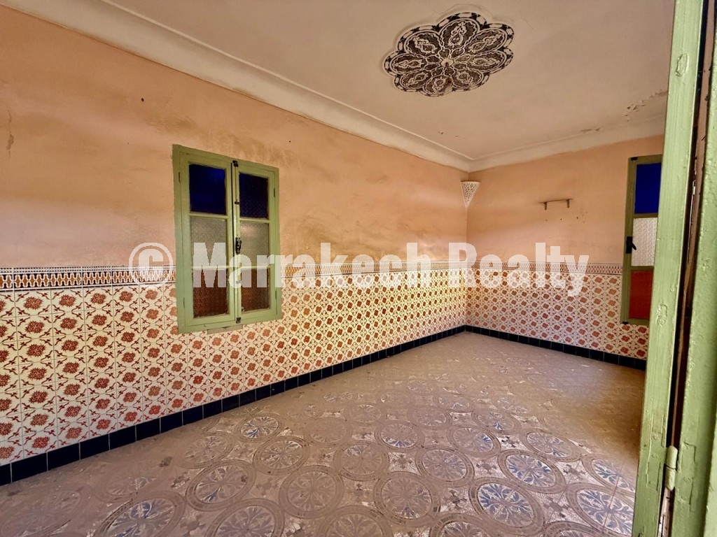 Riad Authentique à Rénover avec Maisonnette à 5 Min de Jemaa El-Fna