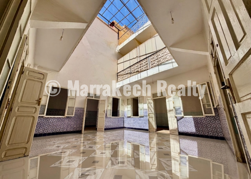 Riad Authentique à Rénover avec Maisonnette à 5 Min de Jemaa El-Fna