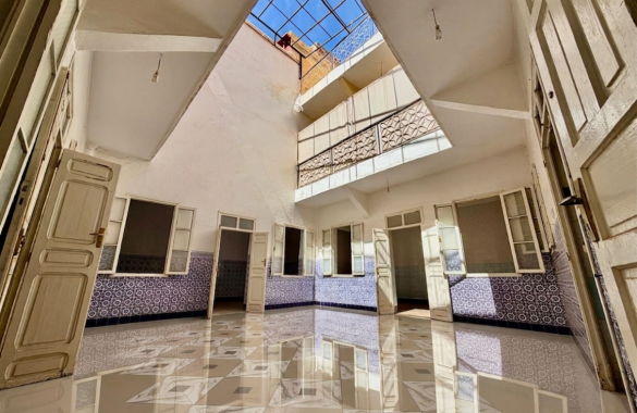 Riad Authentique à Rénover avec Maisonnette à 5 Min de Jemaa El-Fna