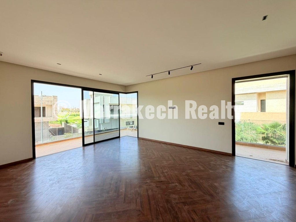 Semi-detached villa for sale in Argan Golf Resort