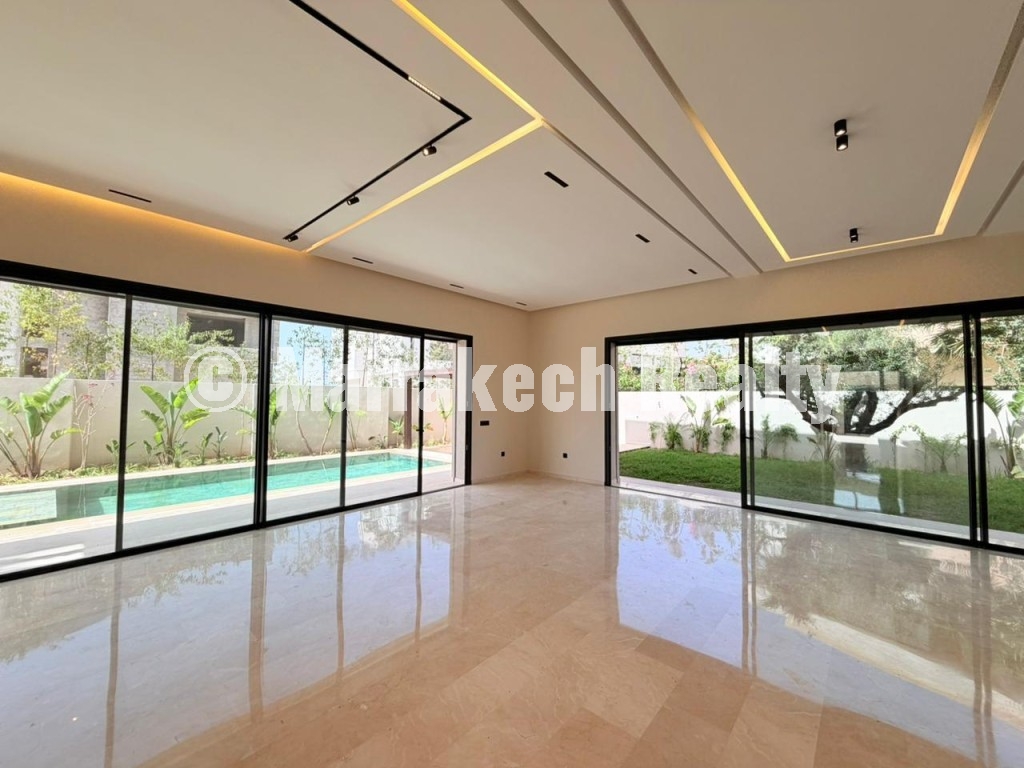 Semi-detached villa for sale in Argan Golf Resort