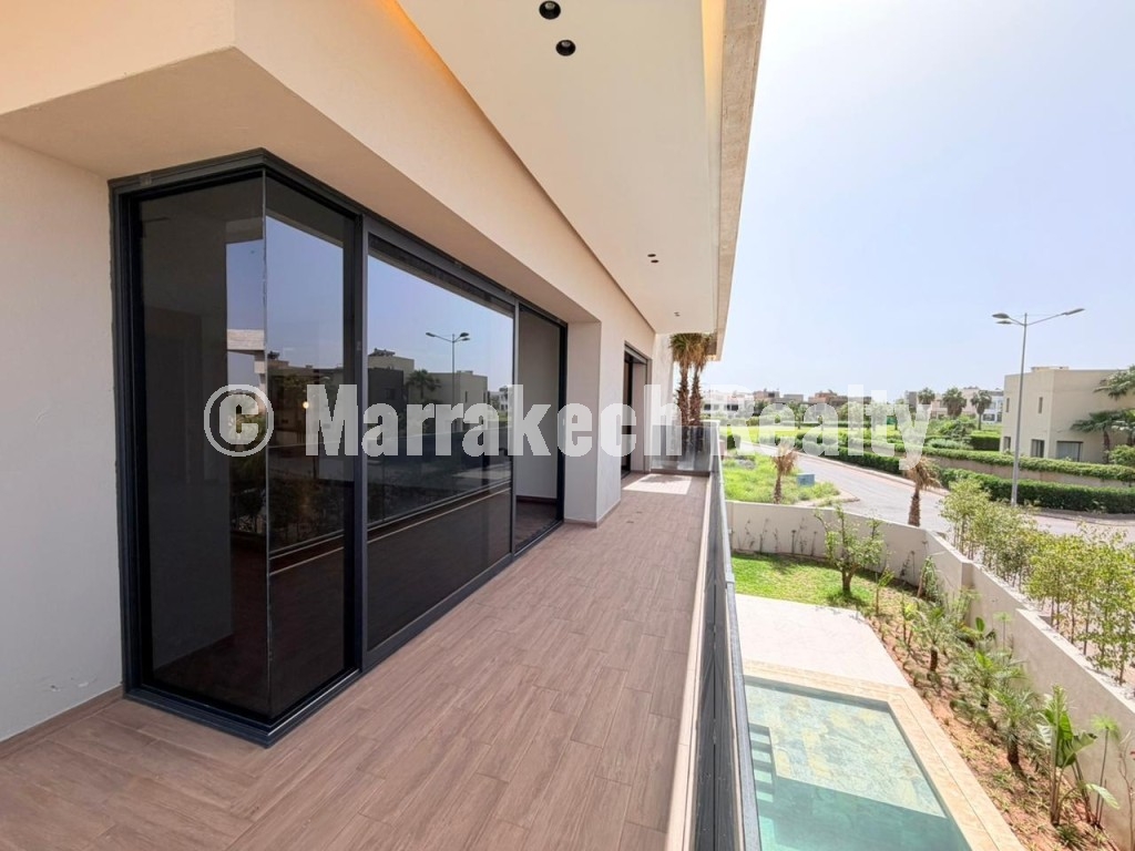 Semi-detached villa for sale in Argan Golf Resort