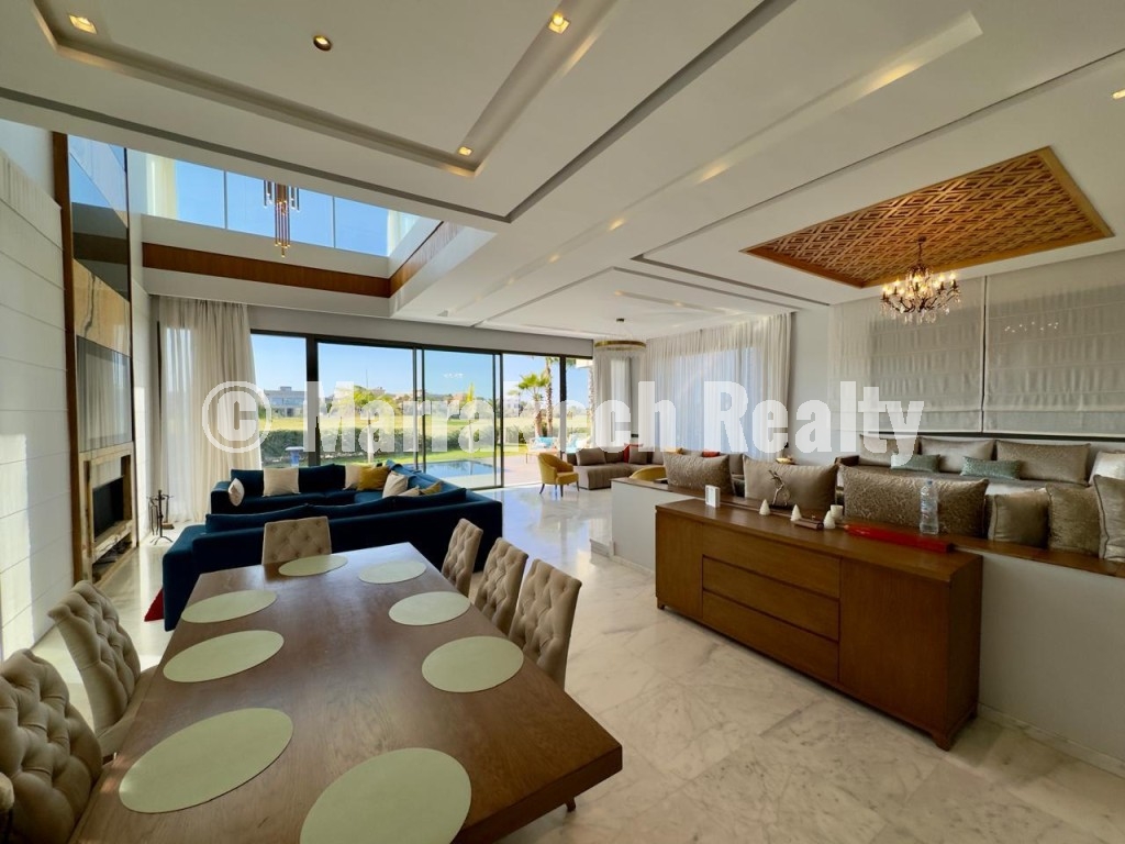 Villa MEUBLEE 4 suites à vendre 1ère ligne de Golf