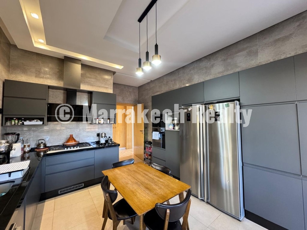 Villa MEUBLEE 4 suites à vendre 1ère ligne de Golf