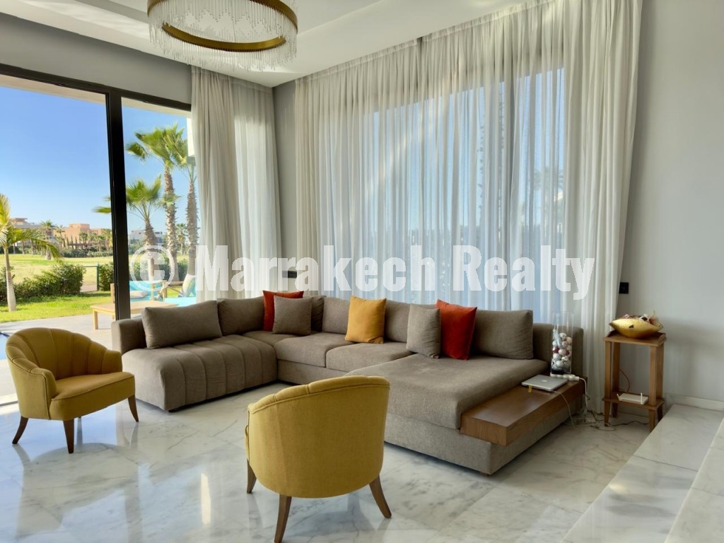 Villa MEUBLEE 4 suites à vendre 1ère ligne de Golf