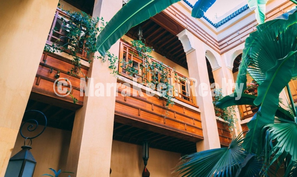 Magnificent Riad Guest House with 9 Suites