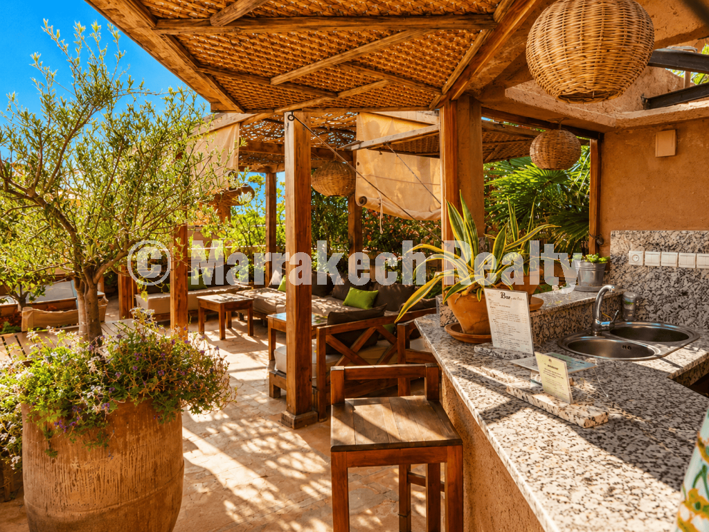 Magnificent Riad Guest House with 9 Suites