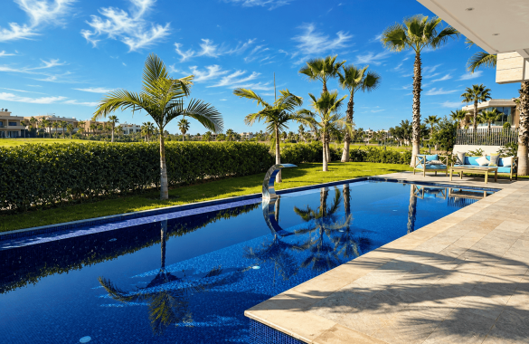 Villa MEUBLEE 4 suites à vendre 1ère ligne de Golf