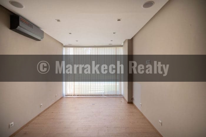 Villa de Prestige Plain-Pied en Front Golf – Route de Ouarzazate