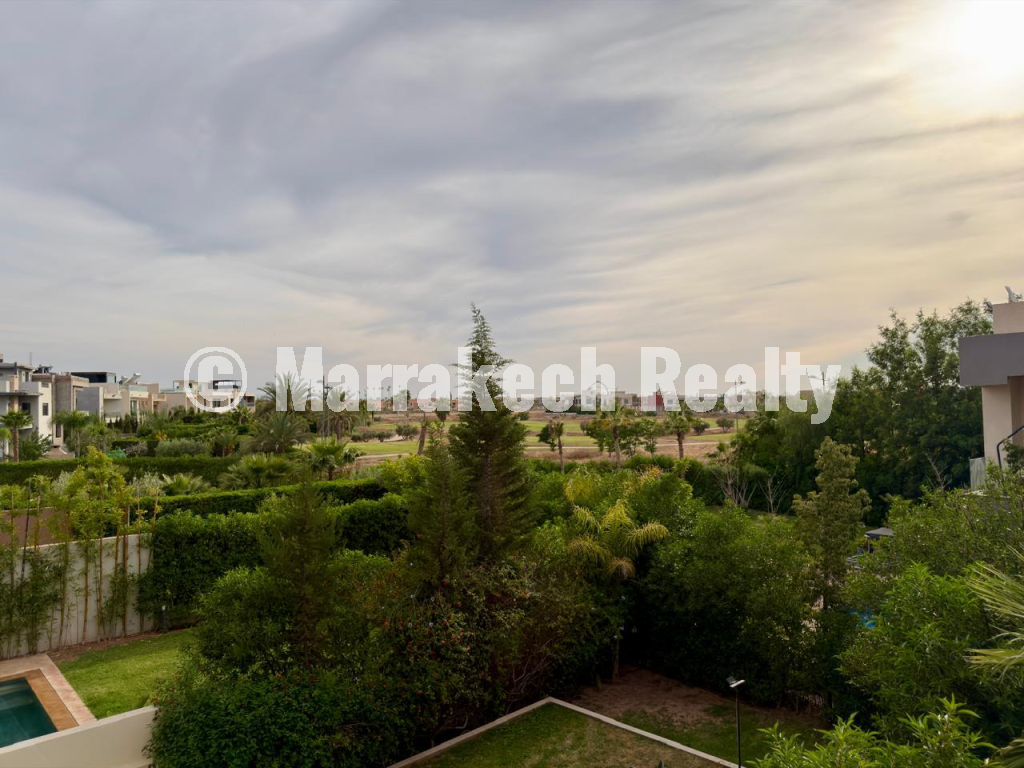 Villa meublée 3 façades à vendre à Argan Golf Resort