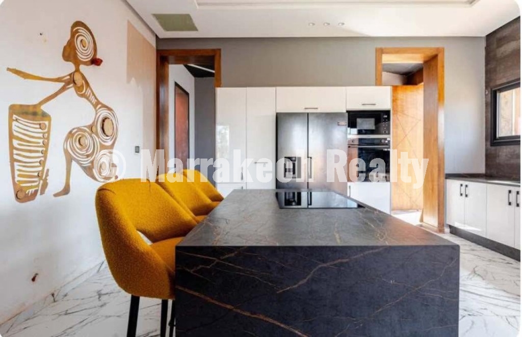 Magnifique Villa 5 suites à Vendre sur la route de Fès