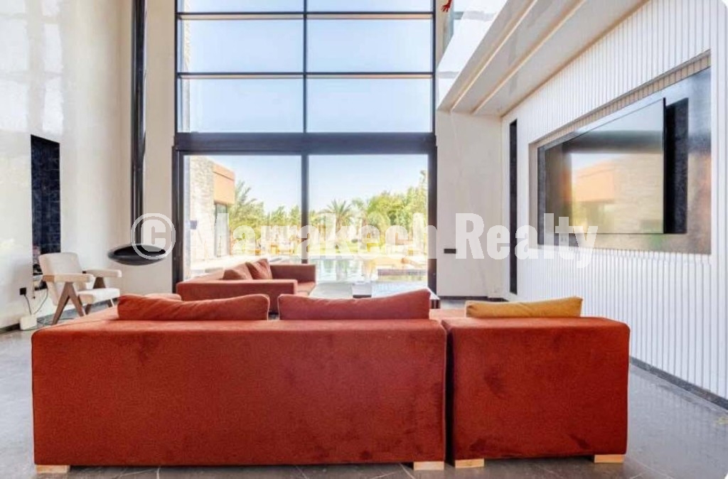 Magnifique Villa 5 suites à Vendre sur la route de Fès