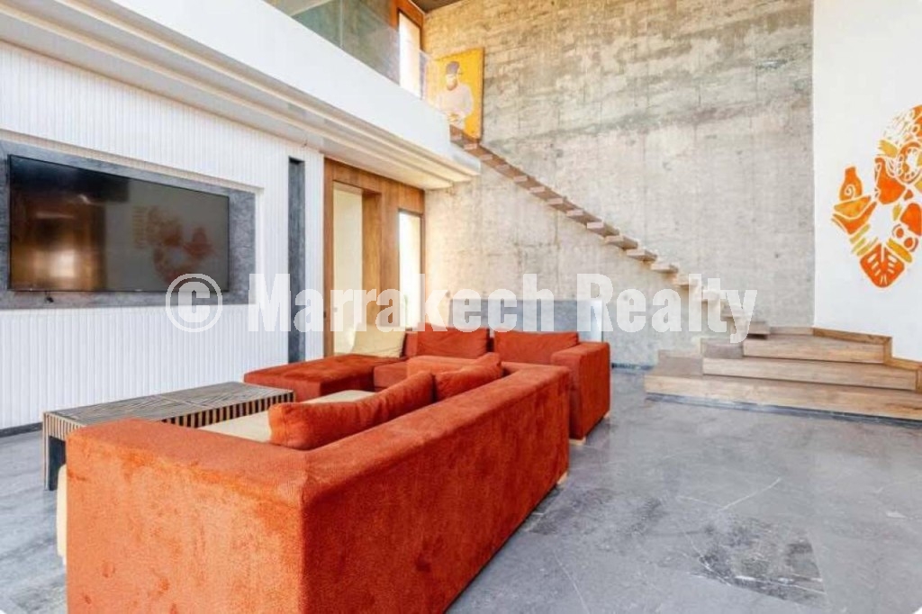 Magnifique Villa 5 suites à Vendre sur la route de Fès