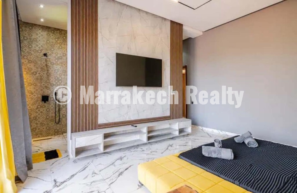 Magnifique Villa 5 suites à Vendre sur la route de Fès