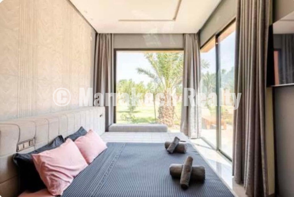 Magnifique Villa 5 suites à Vendre sur la route de Fès