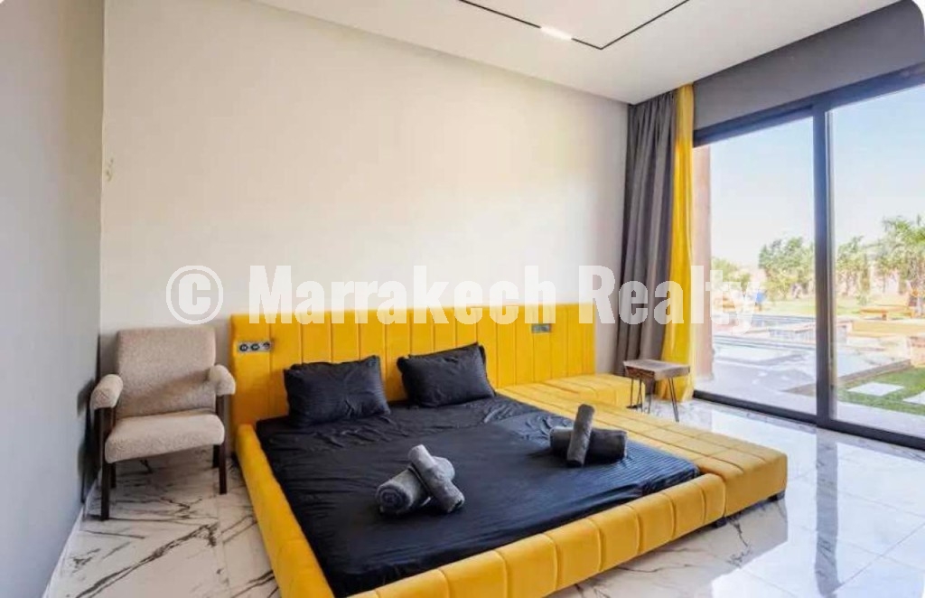 Magnifique Villa 5 suites à Vendre sur la route de Fès