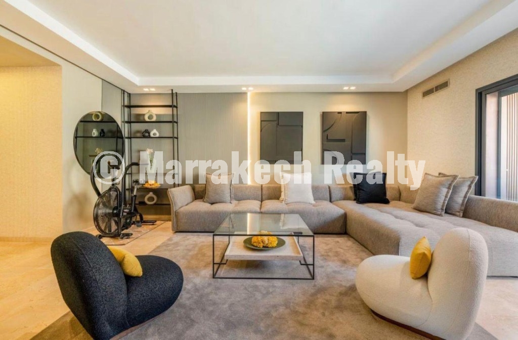 Apartment for sale behind Victor Hugo High School