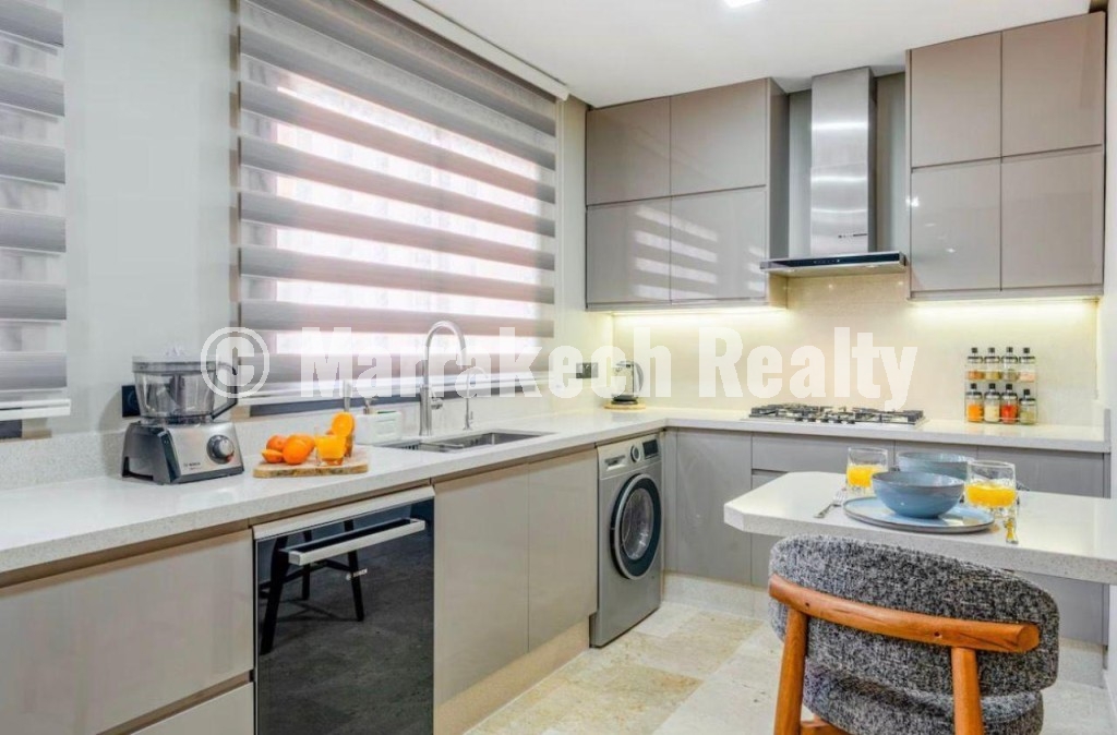 Apartment for sale behind Victor Hugo High School
