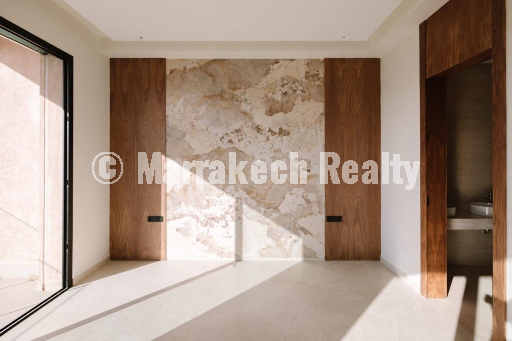 Contemporary 5-bedroom villa for sale in Akenza Golf