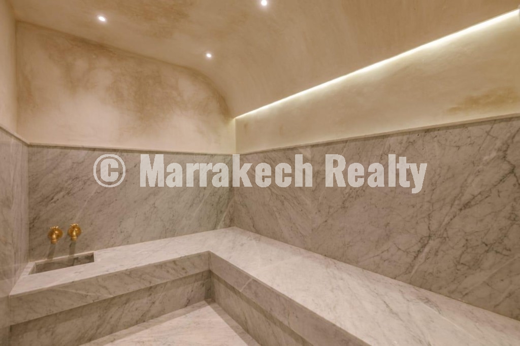 Contemporary 5-bedroom villa for sale in Akenza Golf