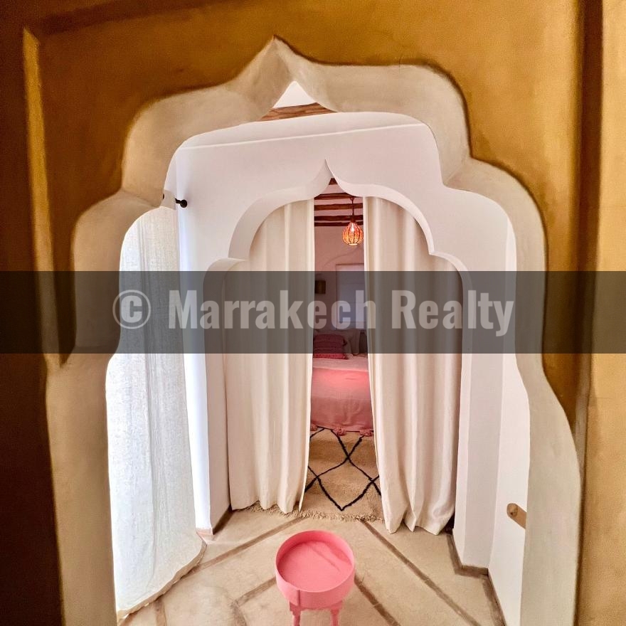 4-bedroom riad for sale in Kennaria near Jemaa El-Fna
